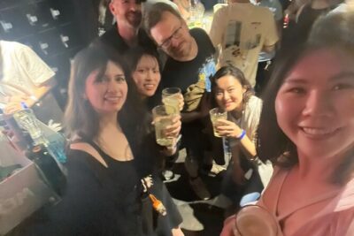3Hour Osaka Pub Crawl Bar Hopping Nightlife Guided Tour in Namba - Stop 1: HUB Shinsaibashi—Start Easy, Order Food, Jump Into the Group