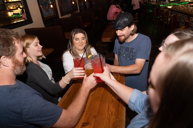 Alexandria Ghosts: Spirits & Spirits Haunted Pub Crawl - Meeting Gadsby’s Tavern Like a Pro (So You Don’t Miss the Start)