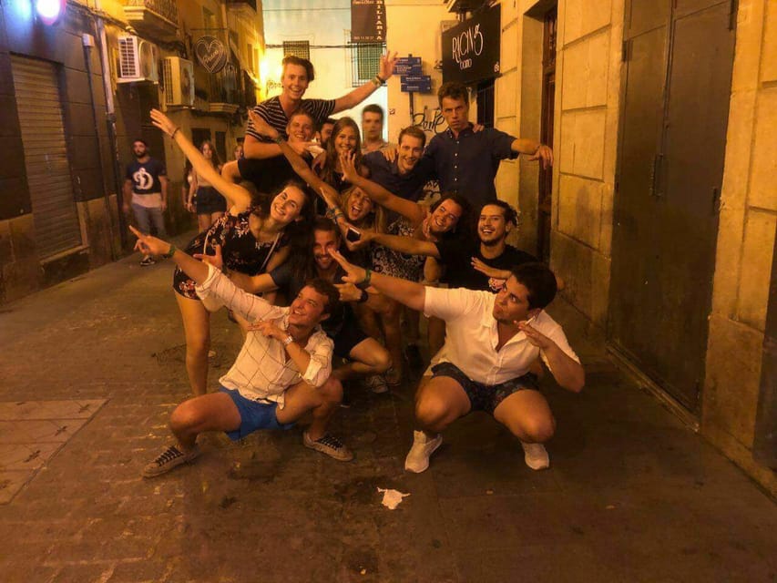 Alicante: Guided Pub Crawl with Shots and Beer - Stop 3: Free Shot, Drink Discounts, Then Off to the Club