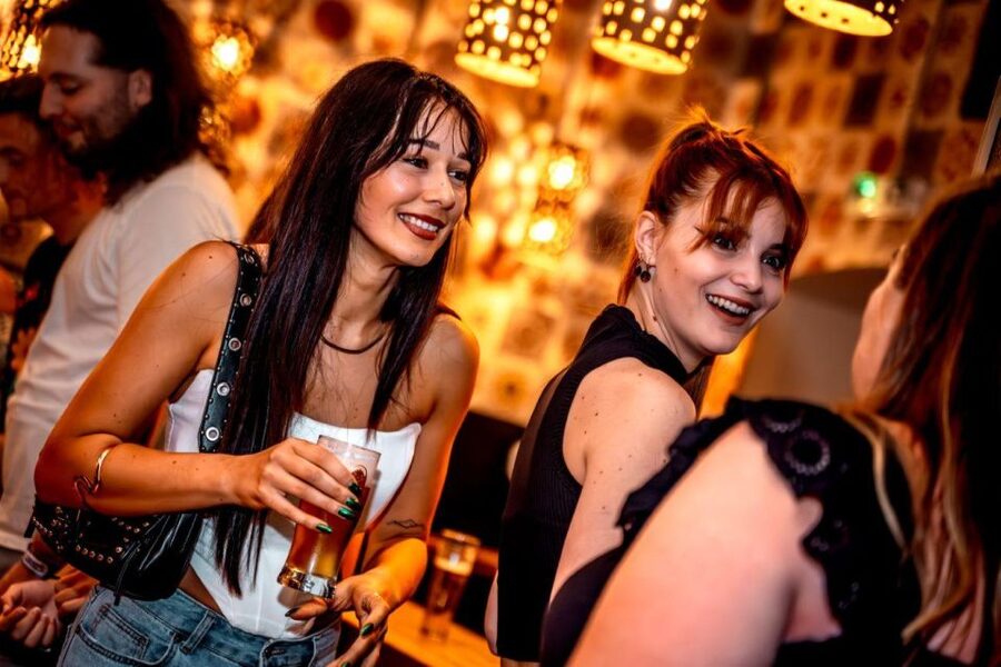 Amsterdam: Original Pub Crawl Party with VIP Entrance - Timing Tips: How to Arrive So You Don’t Miss the Best Part
