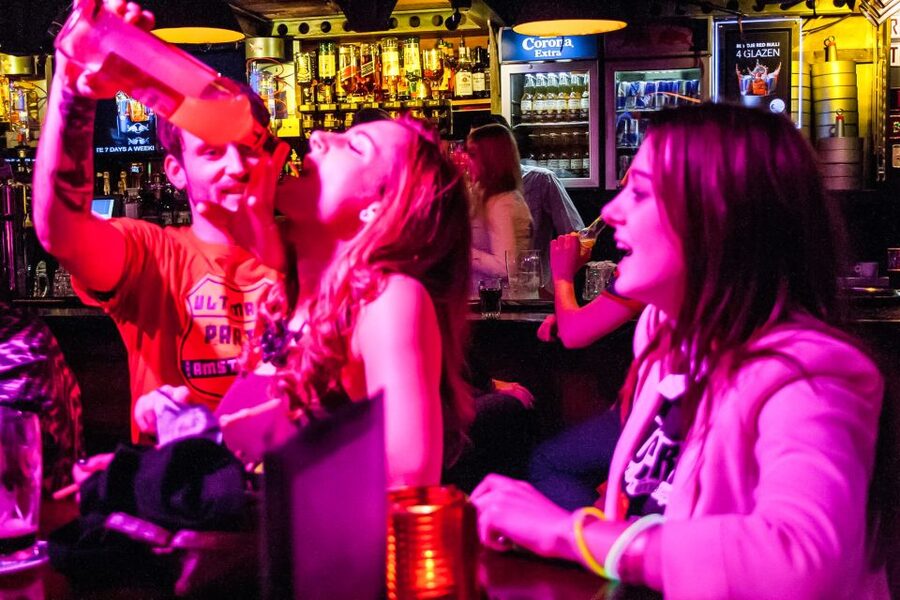 Amsterdam: Red Light District Pub Crawl with Unlimited Shots - Key Points Worth Knowing Before You Go