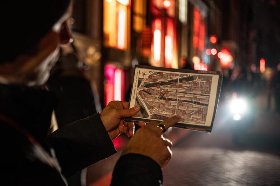 Amsterdam: Self-guided Red Light District Pub Crawl Mystery - Practical Tips So You Don’t Get Stuck