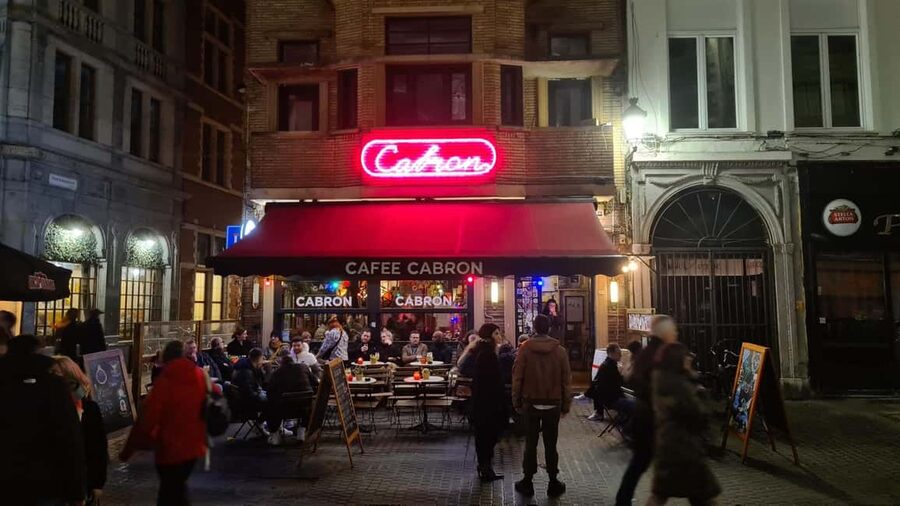 Antwerp: Pub Crawl in the Historical City - Antwerp’s 2-hour pub crawl: what it’s like in real life