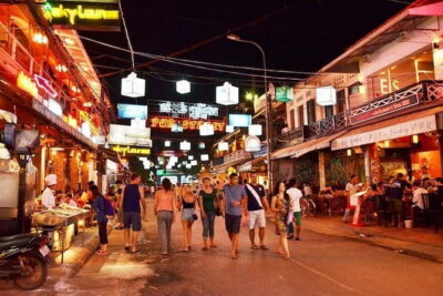 Apsara Show Dinner and Night Market Pub street - The Siem Reap Night Market in 30 minutes: shopping fast, bargaining smart