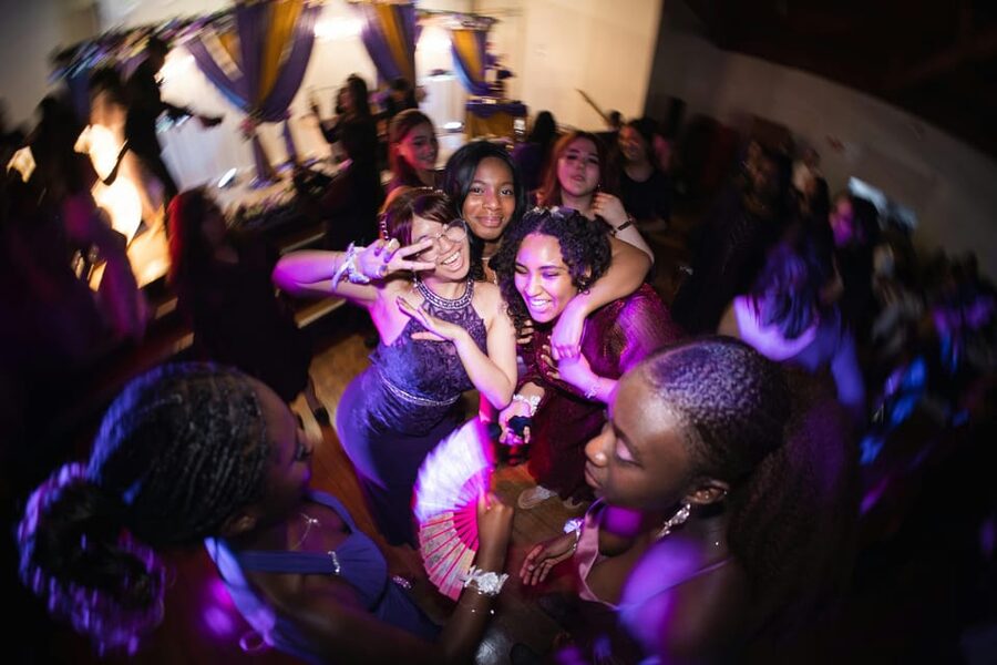 Athens Party Pub Crawl with Unlimited Drinks & Club Access - Who This Athens Pub Crawl Fits Best
