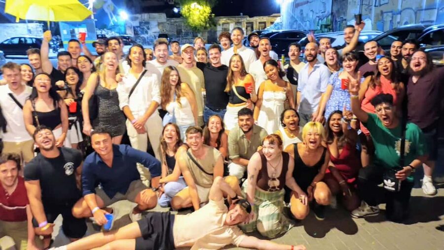 Athens Party Pub Crawl with Unlimited Drinks & Club Access - What Happens During the 3.5 Hours: A Simple Night Flow