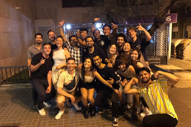 Barcelona Pub Crawl by KING -The Best Party tour & VIP Club Entry - Meeting People in a Group of Up to 50