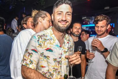 Barcelona speakeasy tapas pub crawl with hidden bars - Milan’s cocktail bar meetup: getting started on time