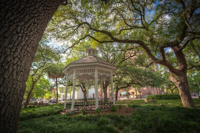 Battles & Brews Pub Crawl in Savannah - Getting your bearings at Public Kitchen & Bar (5:00 pm start)