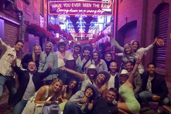 Belfast Pub Crawl - Belfast Pub Crawl: Five Stops, One Easy Night Out