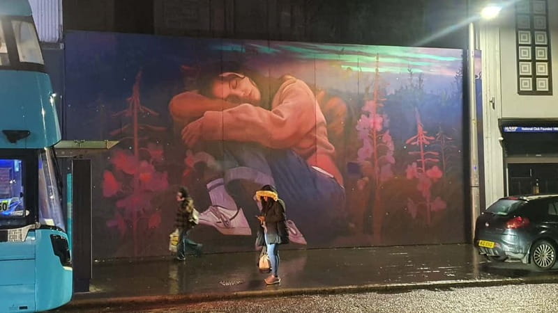 Belfast : Pub Music , Street Art Experience Walking Tour - Getting around Belfast center on foot: what the timing actually feels like
