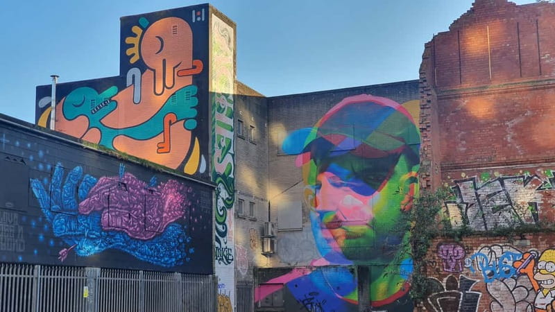 Belfast : Pub Music , Street Art Experience Walking Tour - Two half-hour pub music stops: the best kind of hands-on night out