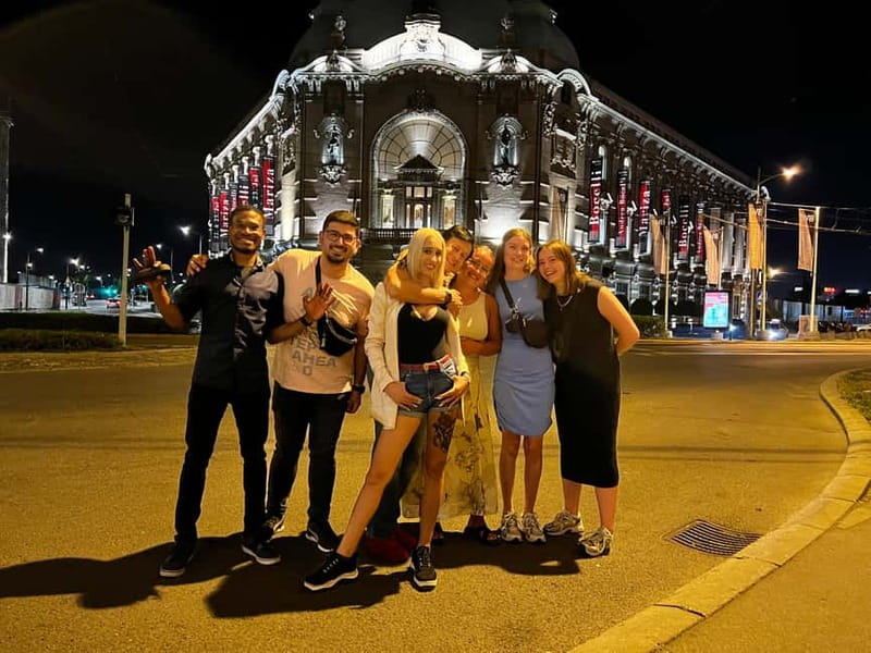 Belgrade: Bar Pub Club Crawl with 1 Hour Unlimited Drinks - The crowd and the guide: how you meet people without trying too hard