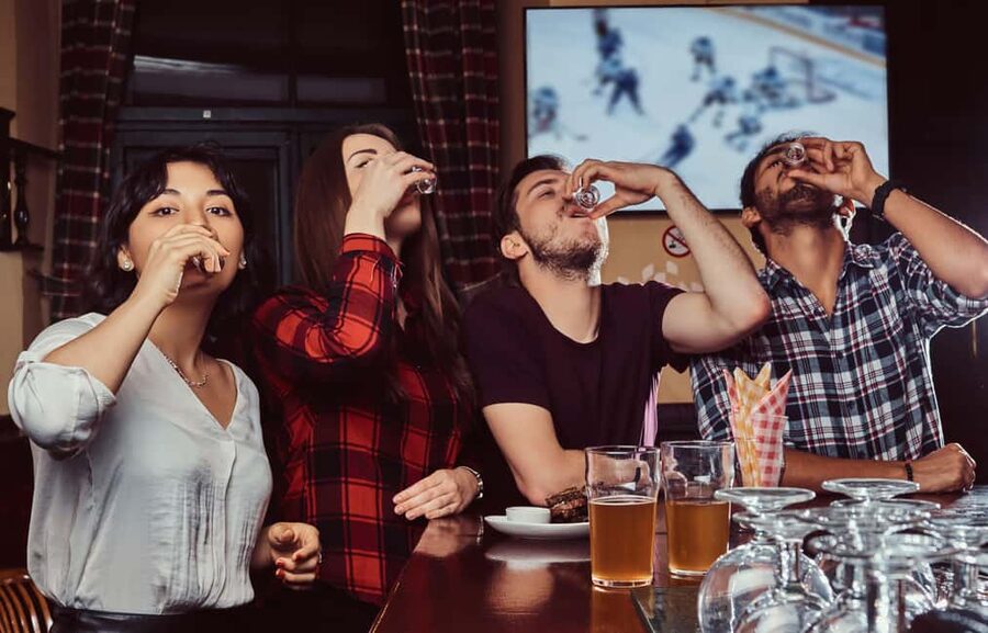 Berlin: Pub Crawl & Party with Free Shots & VIP Club Access - DJs, Music Styles, and the VIP Club Finish at Matrix
