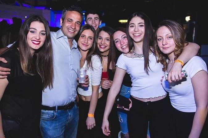 Bologna Pub Crawl to meet people - The real secret: how you meet people without it feeling forced