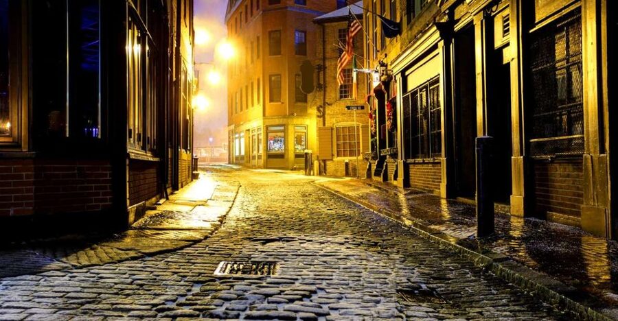 Boston: Haunted Pub Crawl of Historic Pubs and Taverns - Mountain City Club: When Social Space Turns Into a Story Engine
