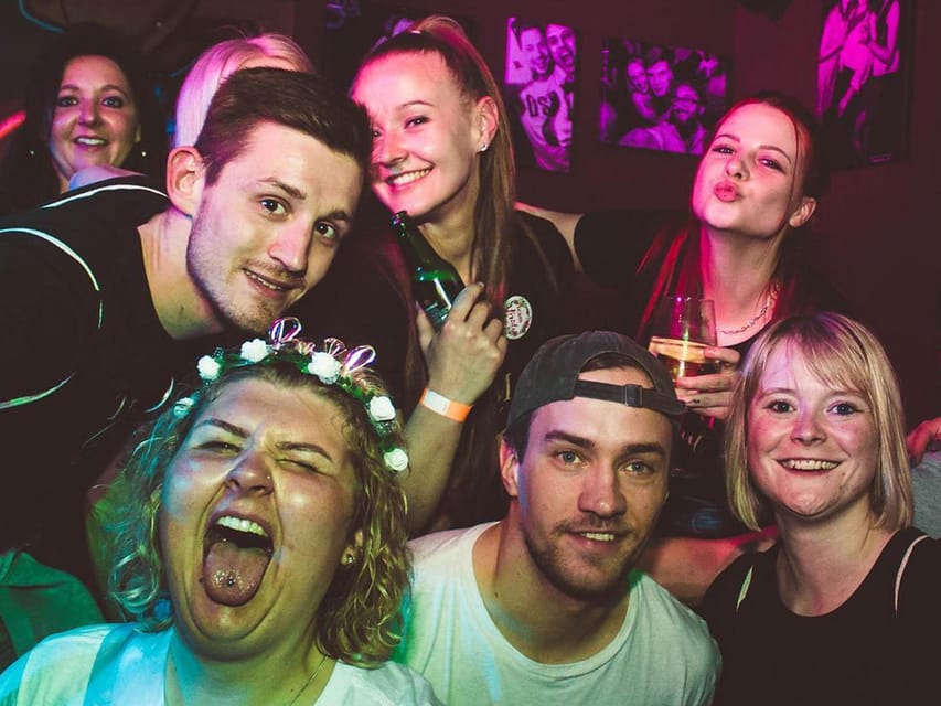 Bremen: Private pub crawl with insider-guide & free shots - Why a private Bremen pub crawl beats DIY nightlife