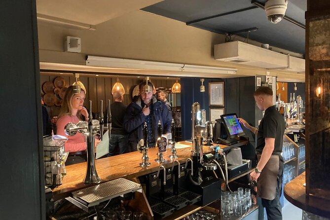 Bristol private pub hopping and sightseeing with local guide - Who This Tour Fits Best