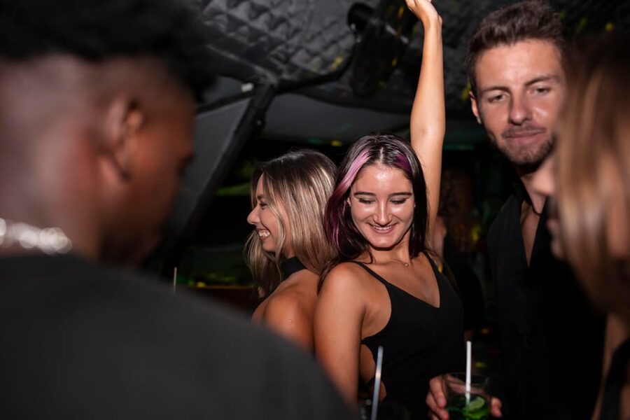 Brussels: BXL Pub Crawl Guided Tour - Who this pub crawl is best for (and who should skip it)