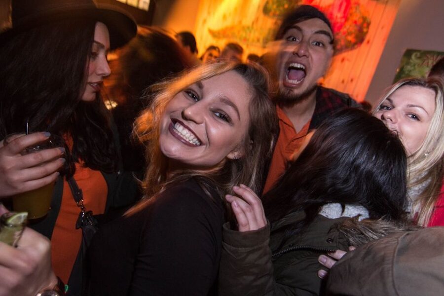 Brussels: Pub Crawl and Nightlife Party Experience - What Happens at Each Stop (and Why the First Ones Matter)