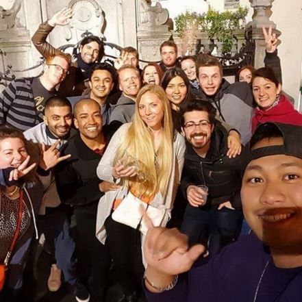 Brussels: Pub Crawl and Nightlife Party Experience - Group Size: Small Social on Weeknights, Big Party on Weekends