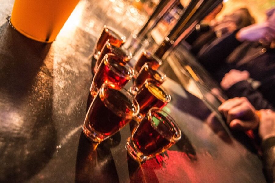 Brussels: Pub Crawl and Nightlife Party Experience - Dress Code and Practical Rules That Save You Time