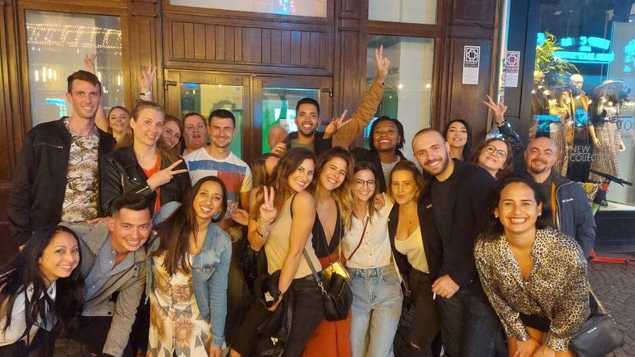 Bucharest: Weekend Pub Crawl - The international crowd part actually works