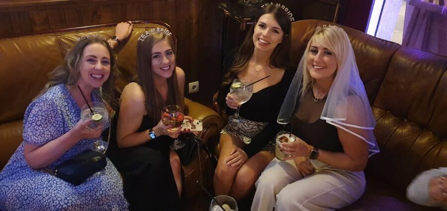 Budapest: Ruin Bar Pub Crawl with Entry Tickets - Ending with skip-the-line entry at Budapest’s top clubs