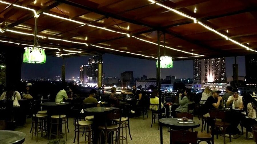 Cairo: Pub Crawl and Speakeasy Bar Tour with 2 Free Drinks - Stop 1: a 1940s hole-in-the-wall pub—and a drink story from Ancient Egypt