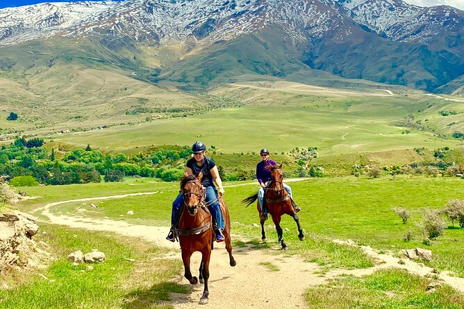 Cardrona High Country Pub Trail Horse Riding Trek (Intermediate+) - The Cardrona Hotel stop: a break that’s actually part of the route