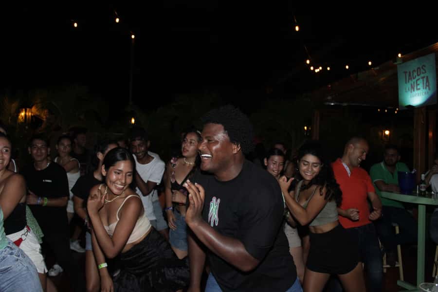 Cartagena: Pub Crawl with Dancing Lessons and Free Shots - What’s included besides the bars: live music, karaoke prizes, and discounts