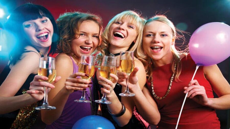 Charleston Bachelorette Pub Crawl - Should you book it?