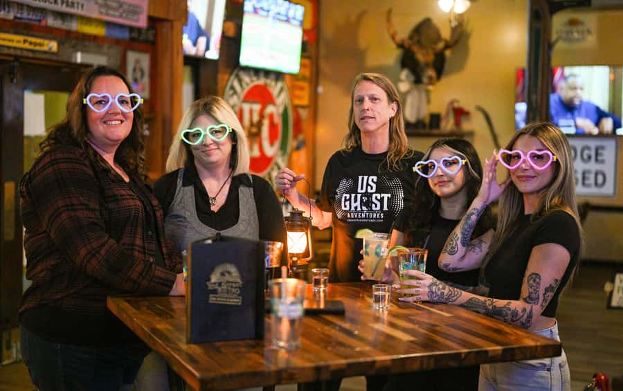 Charleston: Spirits & Spirits Haunted Pub Crawl - Stop-by-Stop: What Each Charleston Venue Adds to the Night