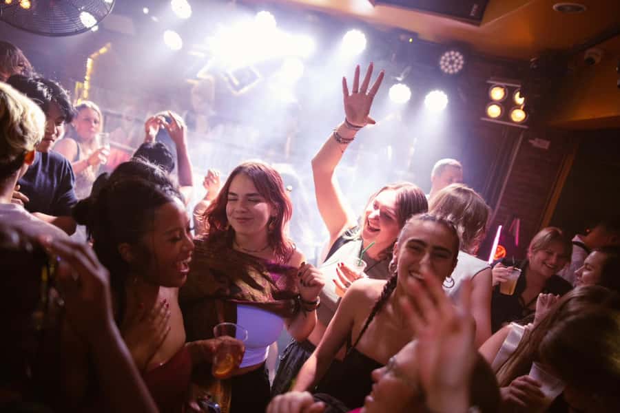 Chiang Mai Pub Crawl: 4 Venues, Beer Buffet & VIP Entry - Key things to know before you go