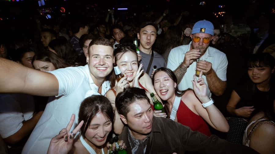 Chiang Mai Pub Crawl: 4 Venues, Beer Buffet & VIP Entry - Final party stop at Zoe’s (plus VIP club energy)