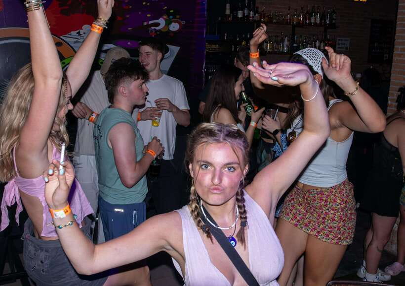 Chiang Mai Pub Crawl: The Best Nightlife in Town! - Stop 3: A Secret Bar Stretch (About 1 Hour of Drinks and Atmosphere)