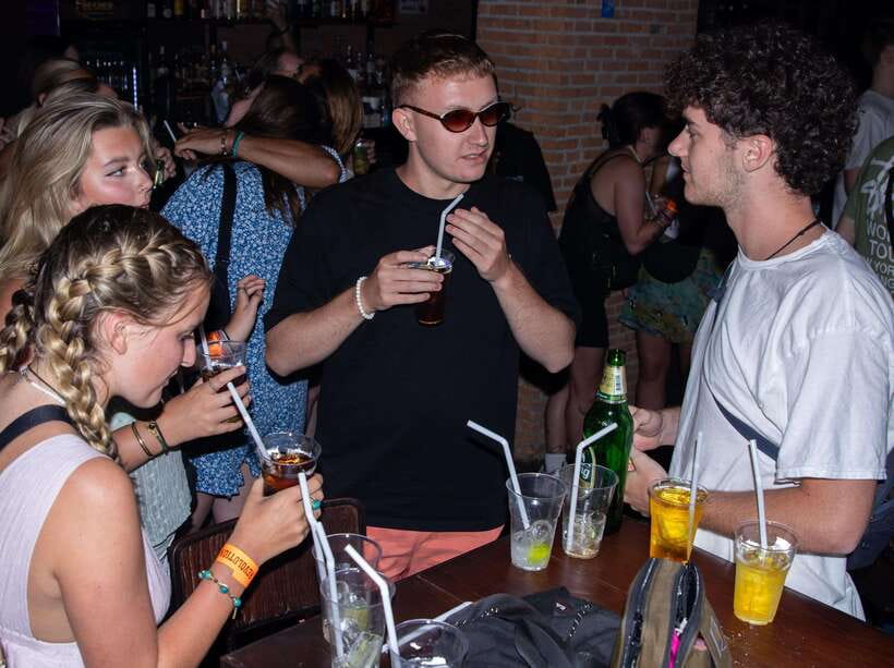 Chiang Mai Pub Crawl: The Best Nightlife in Town! - Who This Chiang Mai Pub Crawl Is Best For