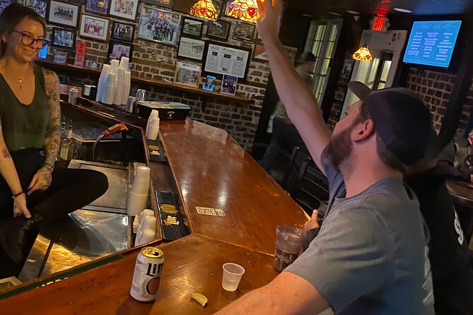 Conjuring Cocktails Pub Crawl - Meeting at 100 Bull St: Easy to Find, Easy to Start