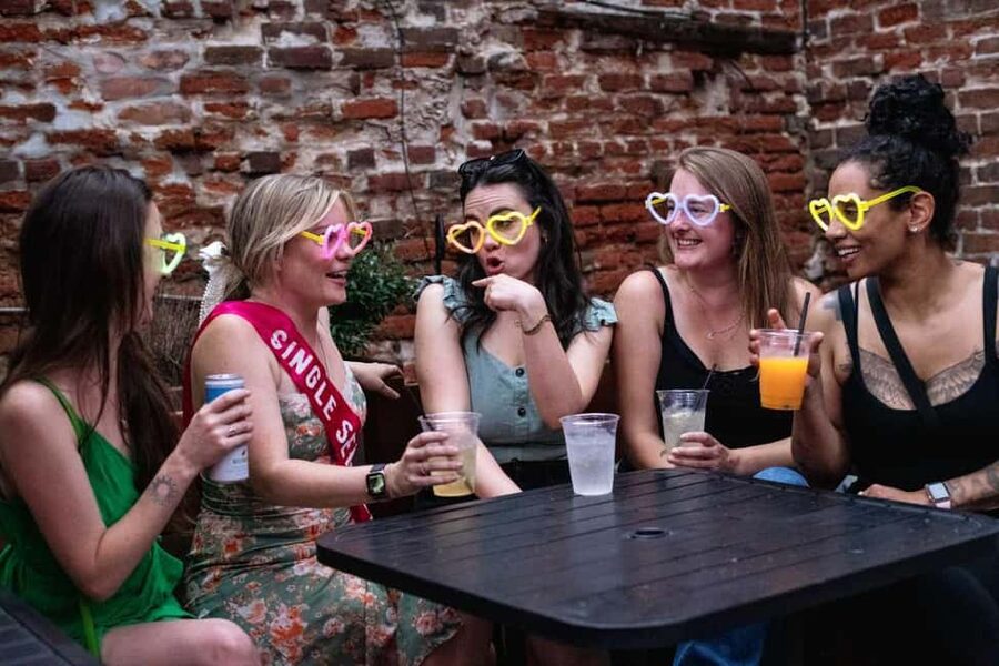 Dallas Spirits & Spirits Haunted Pub Crawl - Who this Dallas crawl suits best