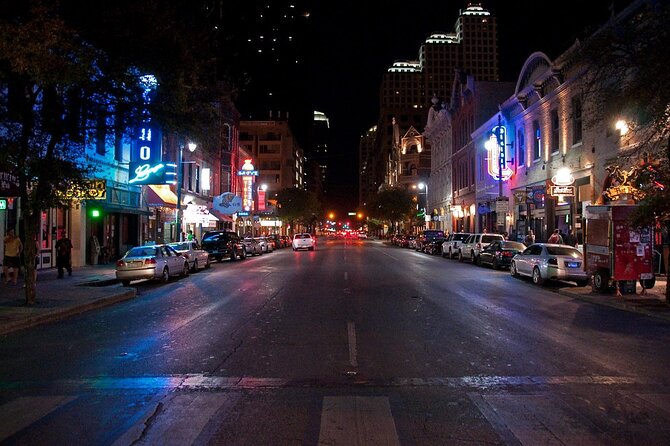 Downtown Austin Live Music Pub Crawl - Friends Bar: relaxed hangout, rock and blues in the mix