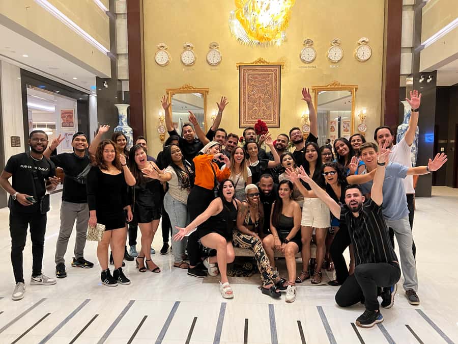 Dubai: Pub Crawl Nightlife Tour - Starting Point: Business Bay at 8:00 PM Means You Beat the Chaos