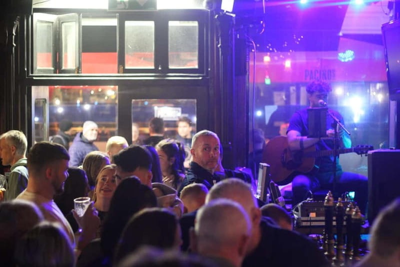 Dublin: City Pub Crawl Experience - Live Irish Music and Craic: What You Should Expect