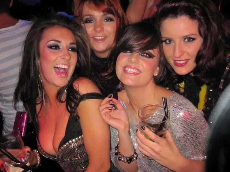 Dublin: City Pub Crawl Experience - Starting at Trinity Bar & Venue: Your Night Begins on Dame Street