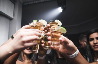 Düsseldorf Pub Crawl - 4 Locations, Shots & Club Entry - Why this Düsseldorf pub crawl feels easy (even if you hate planning)