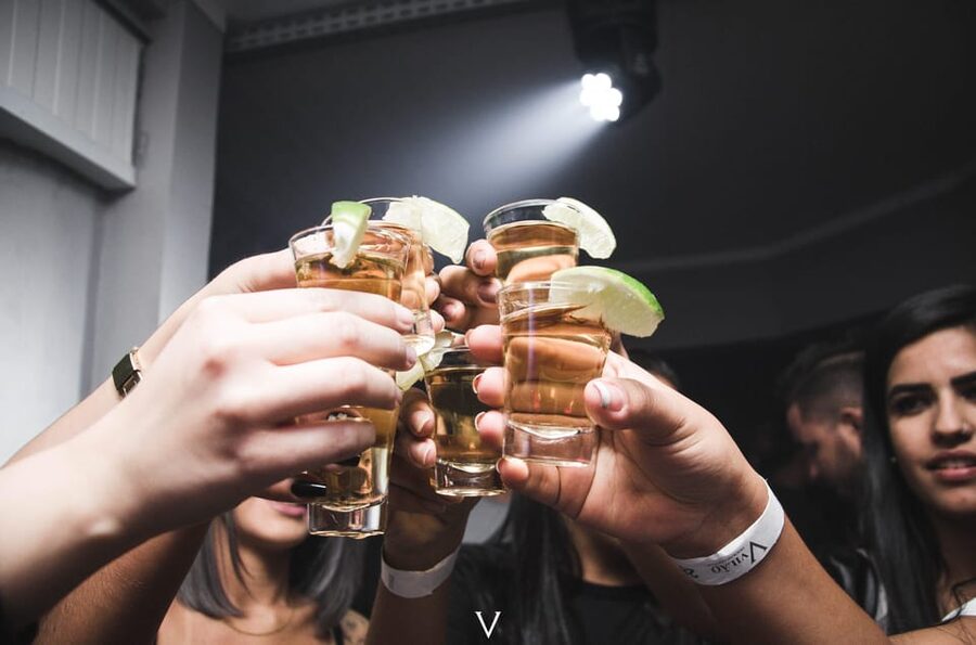 Düsseldorf Pub Crawl - 4 Locations, Shots & Club Entry - Why this Düsseldorf pub crawl feels easy (even if you hate planning)