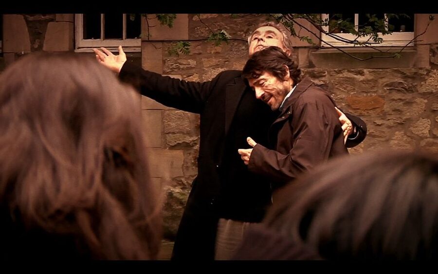 Edinburgh Literary Pub Tour with "Real-Actors" - A Dramatic Duel Between Clart and McBrain