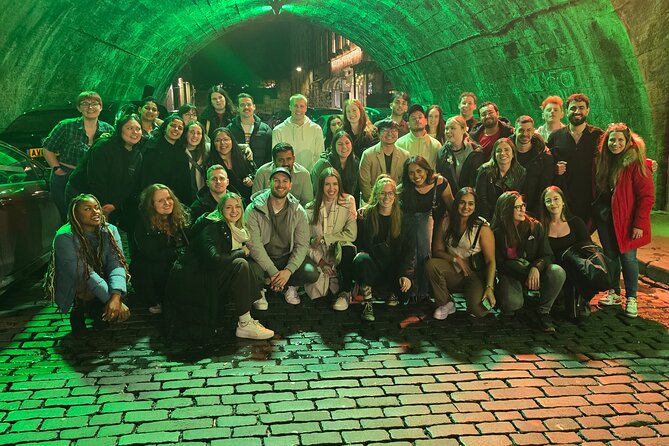 Edinburgh Pub Crawl Free Shots and VIP Entry - Key things that make this Edinburgh crawl work