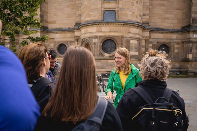 Edinburgh: Pubs & History Walking Tour with Beer Tasting - Meeting at St Giles and setting your pace