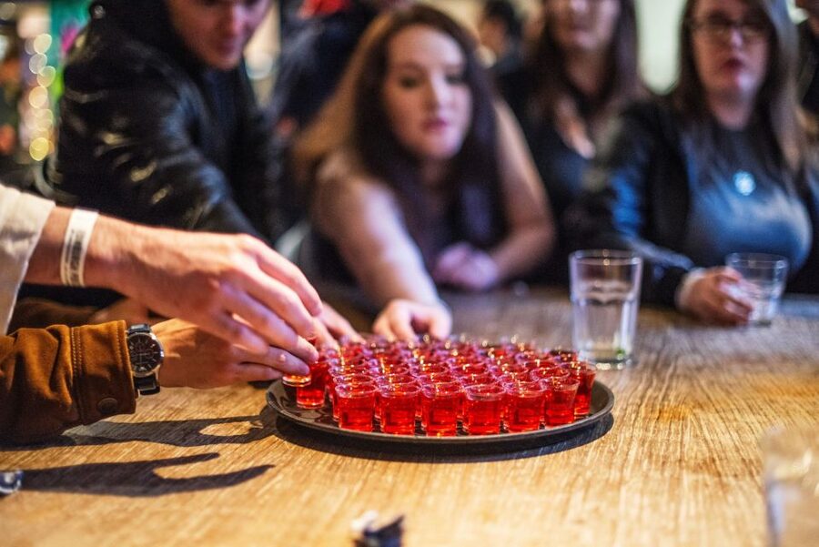 Edinburgh: The Original Pub Crawl 7 Bars 7 Shots & Discounts - Your guide runs the show: what you’ll feel in the group dynamic
