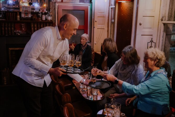 Edinburgh: Whisky Tasting with Storytelling in a Historic Pub - Who this whisky storytelling tour is best for